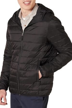 Men's Lightweight Water-Resistant Packable Hooded Puffer Jacket